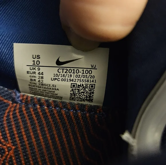 Nike Mens Sneakers - Picture 9 of 9